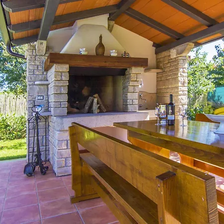 Semesterbostad Gloria, A Beautifully And Modernly Furnished